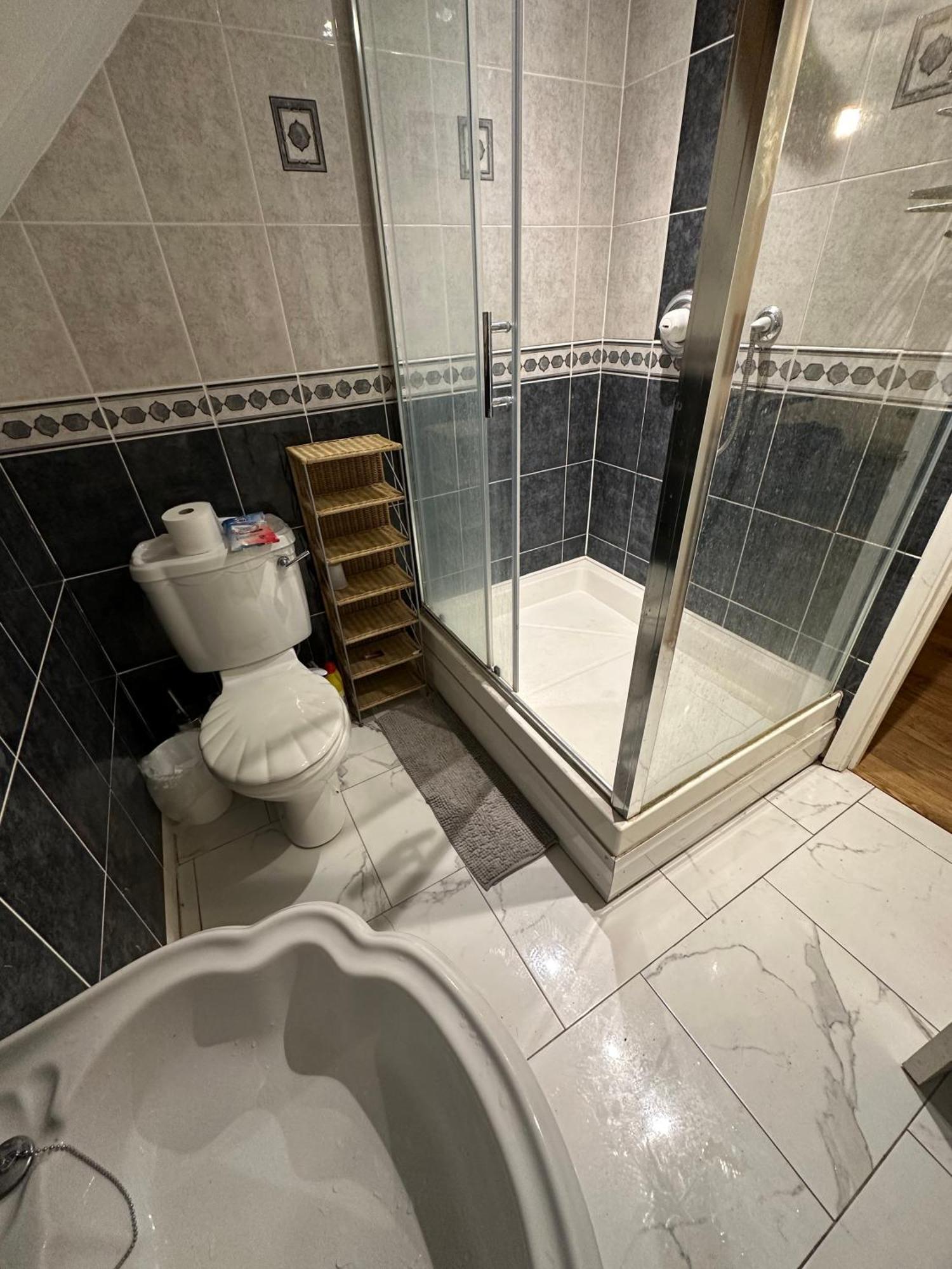 Homestay Ashcroft Quiet Garden House-london Luton Airport *