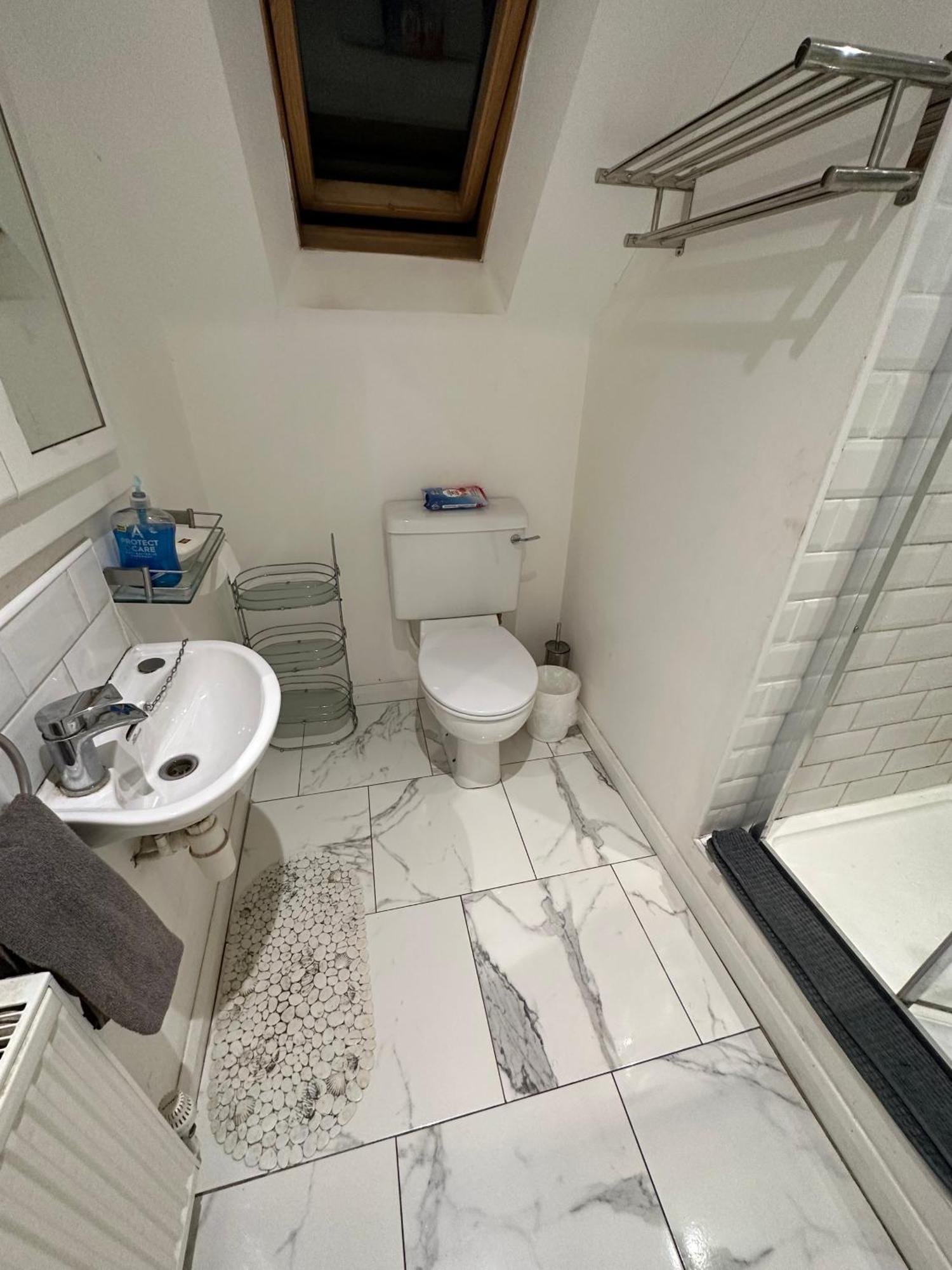 Ashcroft Quiet Garden House-london Luton Airport Homestay