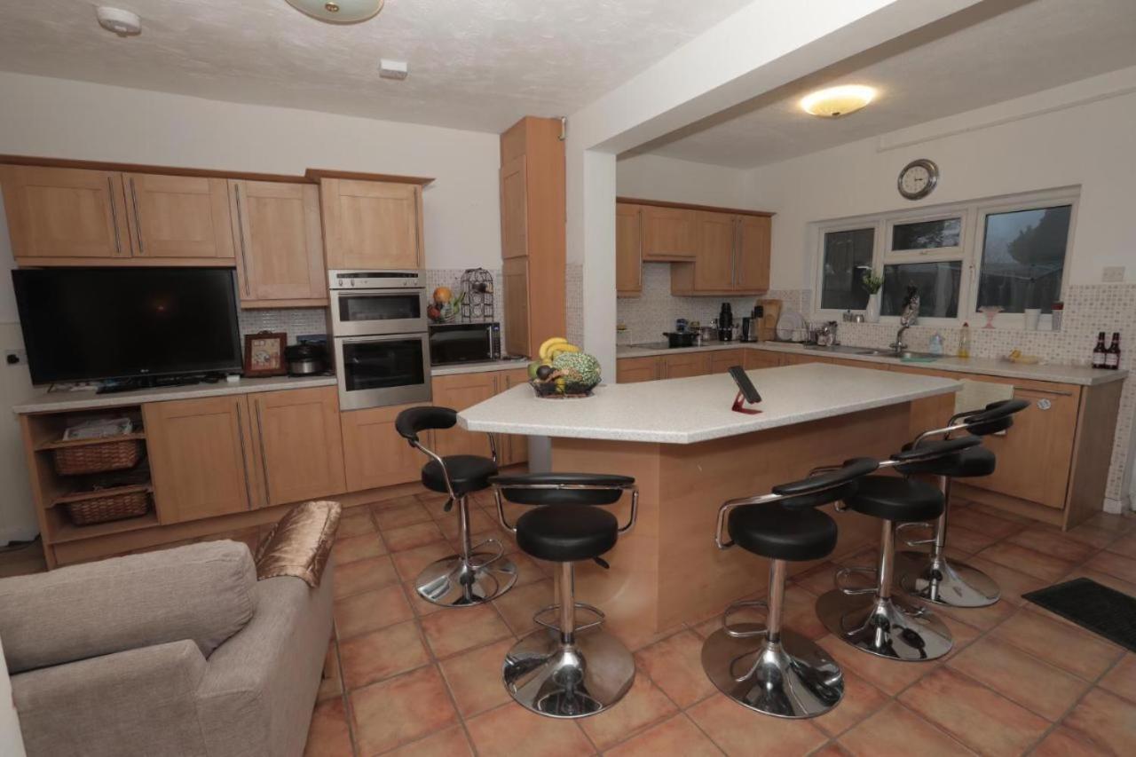 Ashcroft Quiet Garden House-london Luton Airport Luton (Bedfordshire)